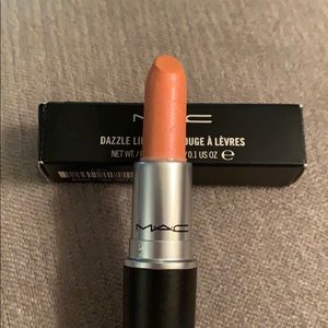 MAC LIMITED EDITION LIPSTICK “ Glaringly Hip “